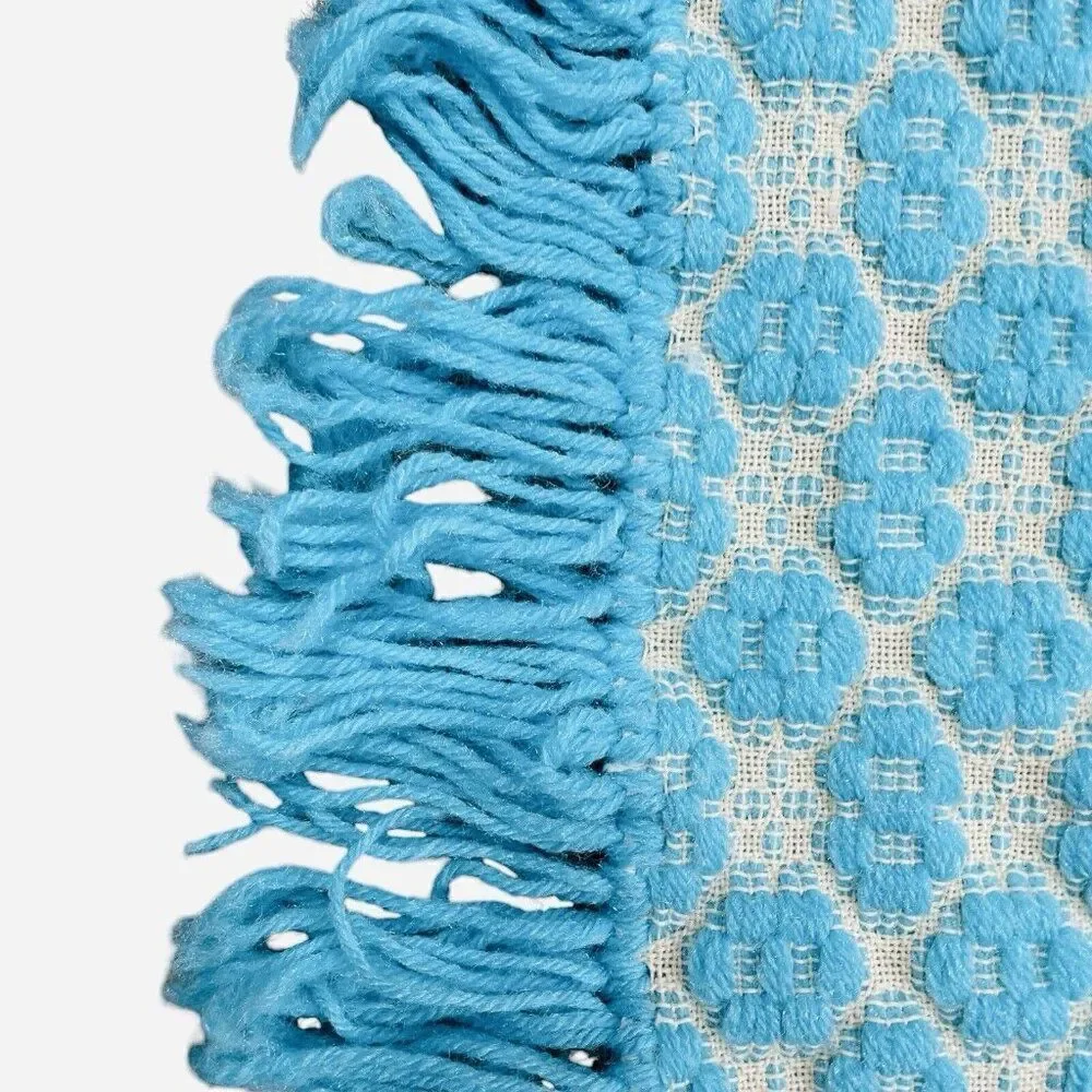 RARE Vintage 1960s Light Blue Fringe Double Daisy Throw Blanket 50x33 BEAUTIFUL
